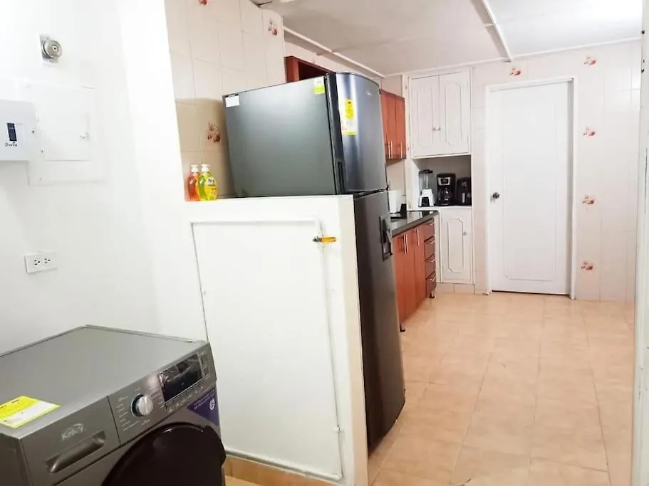 アパート メデジンApartamento Estadio Laurelesアパートメント