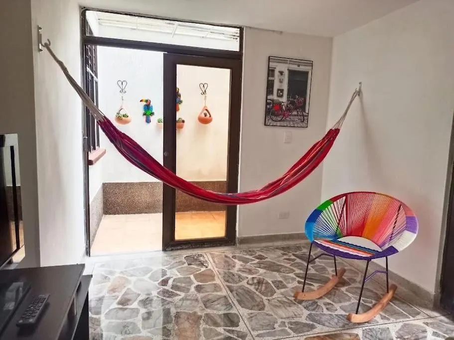 メデジンApartamento Estadio Laurelesアパートメント コロンビア